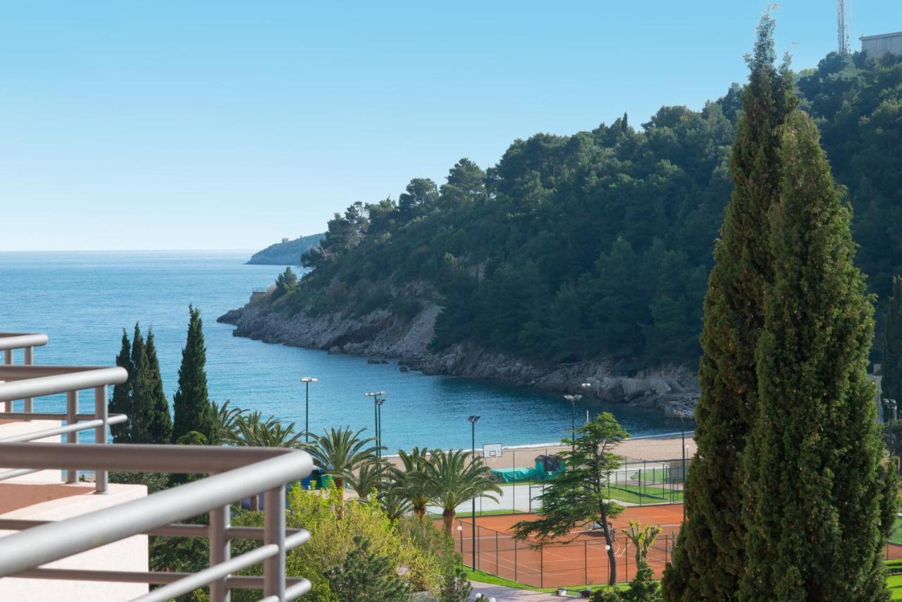 Iberostar Waves Bellevue All Inclusive Becici  Bagian luar foto