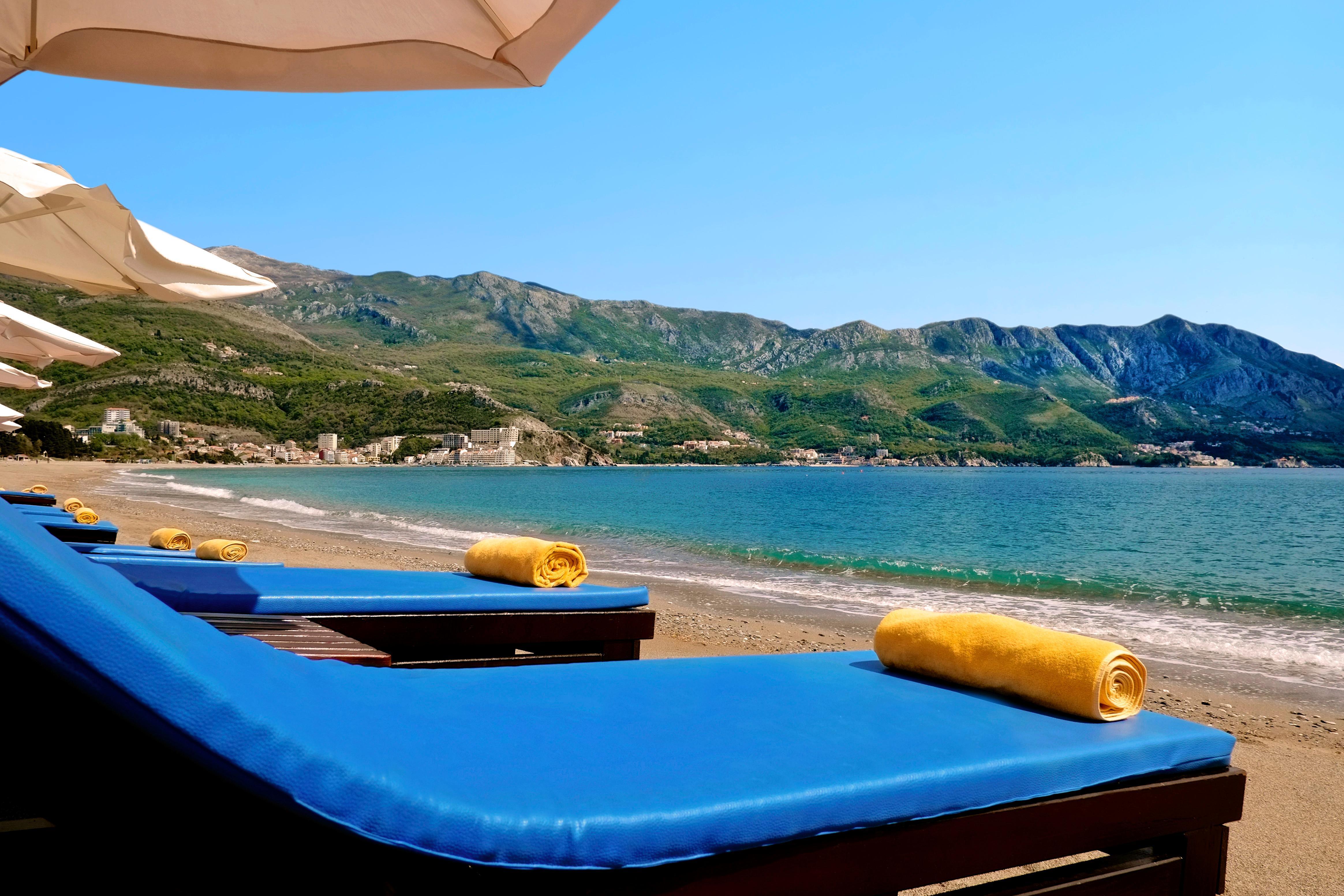 Iberostar Waves Bellevue All Inclusive Becici  Bagian luar foto