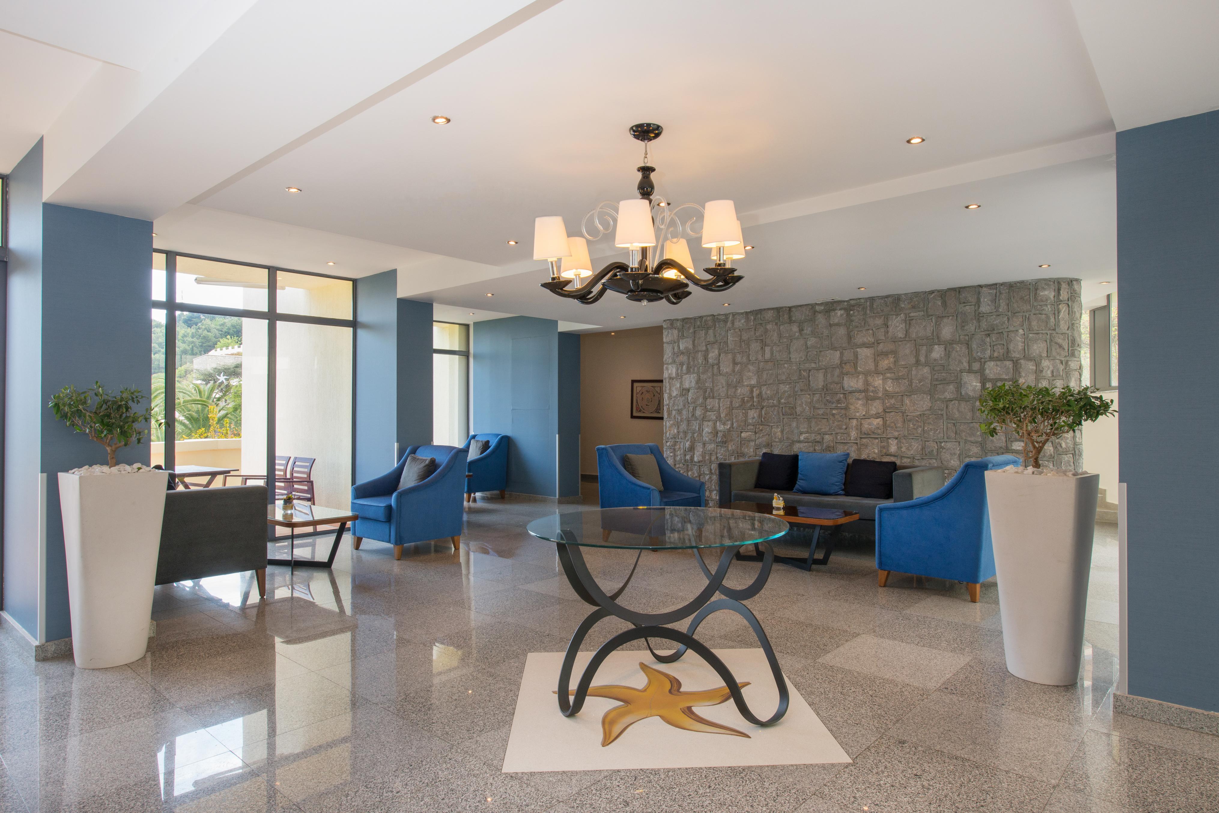 Iberostar Waves Bellevue All Inclusive Becici  Bagian luar foto
