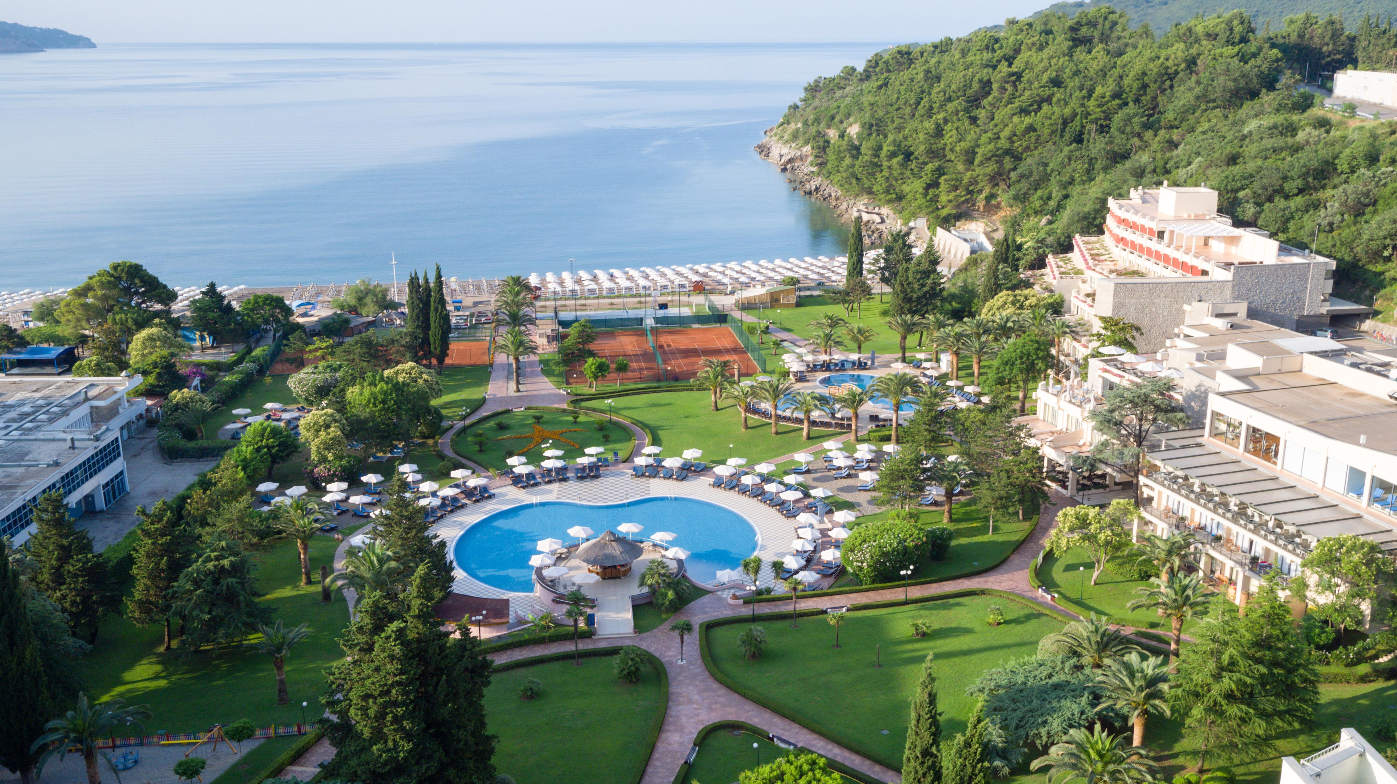 Iberostar Waves Bellevue All Inclusive Becici  Bagian luar foto