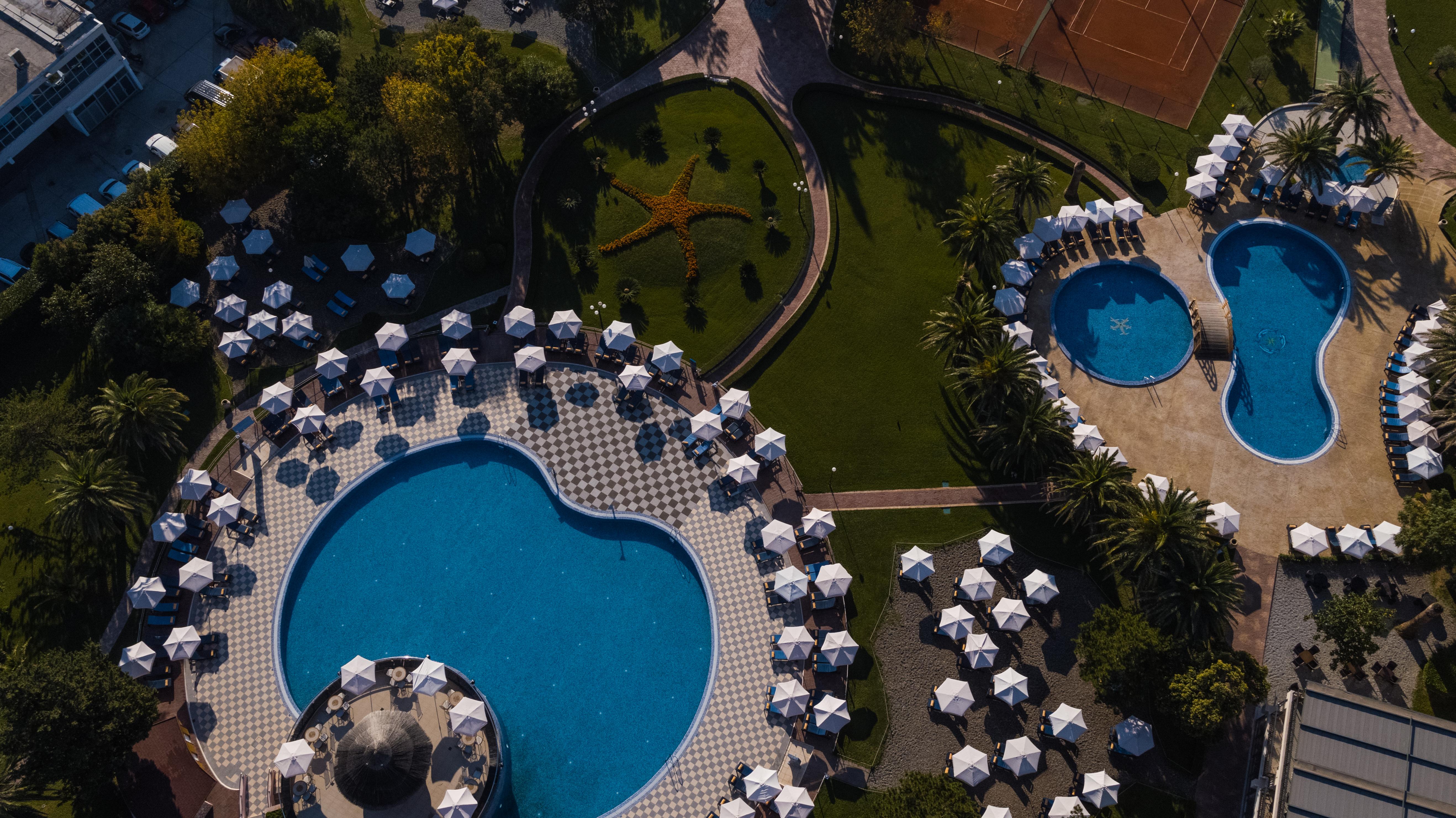 Iberostar Waves Bellevue All Inclusive Becici  Bagian luar foto