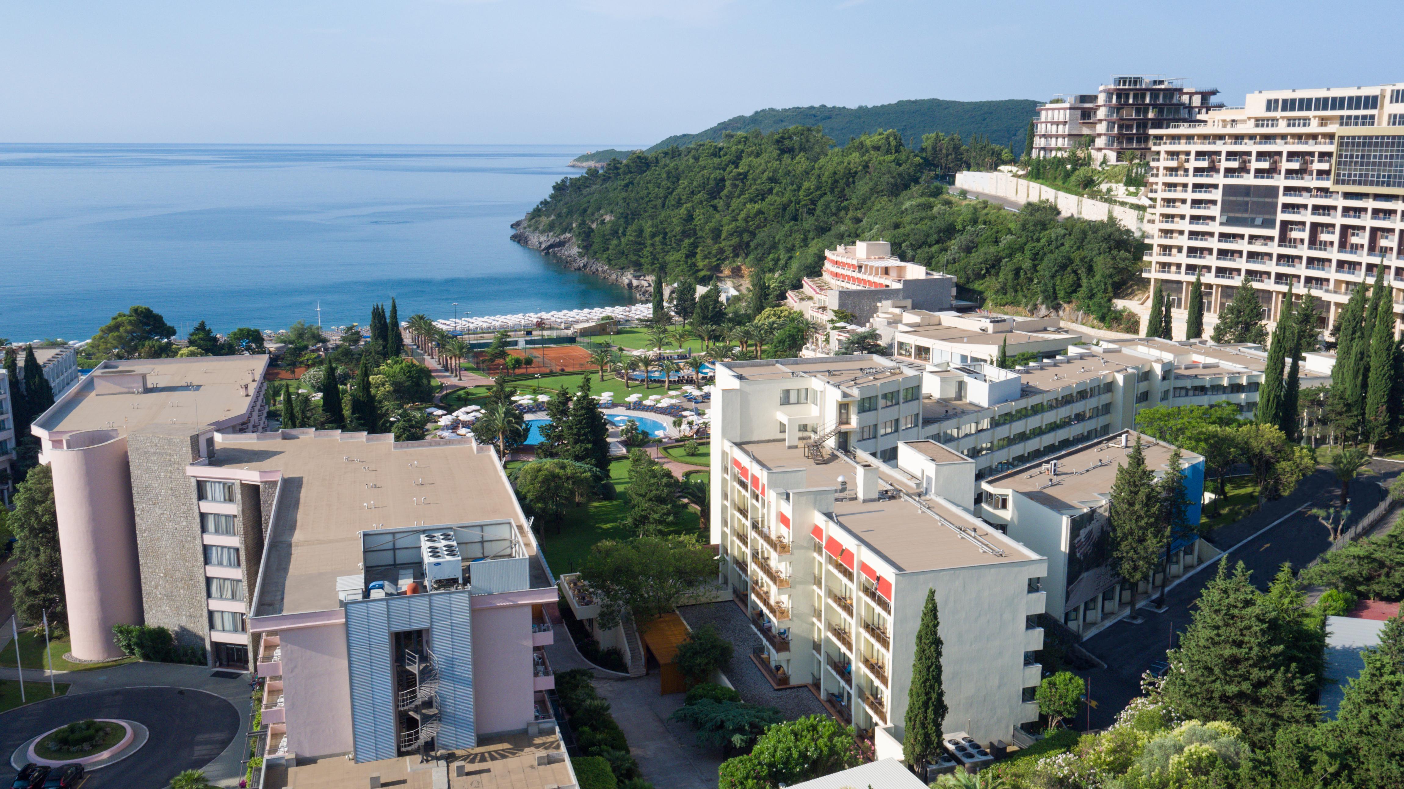 Iberostar Waves Bellevue All Inclusive Becici  Bagian luar foto