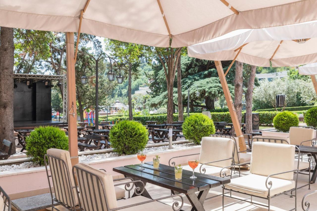 Iberostar Waves Bellevue All Inclusive Becici  Bagian luar foto